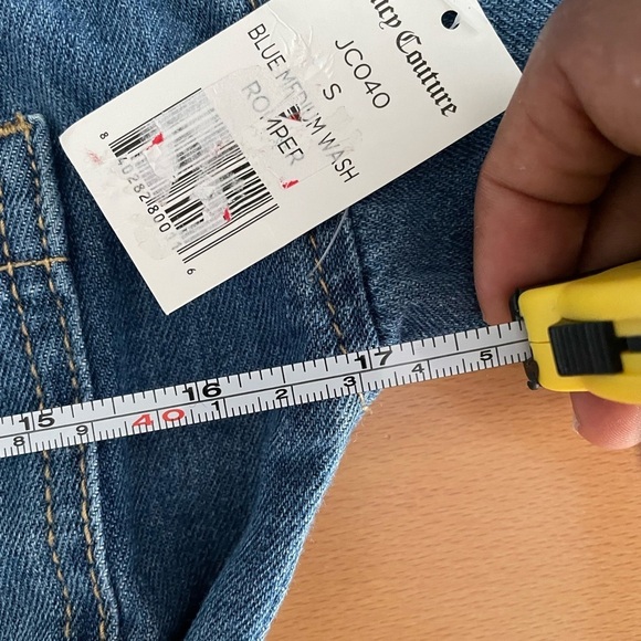 NWT JUICY COUTURE roll sleeves jean romper size small - Picture 3 of 4